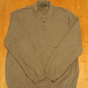 Eddie Bauer men's sweater with three buttons. Brownish color, size XL